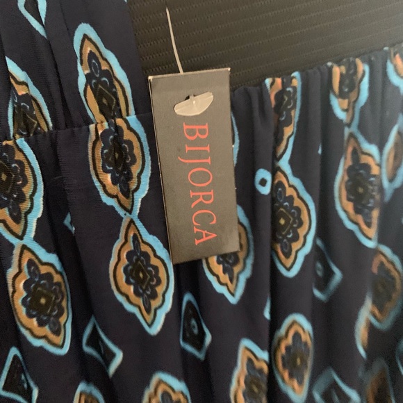 Bijorca Pocket Palazzo Pants Blue Paisley Print - Picture 5 of 6